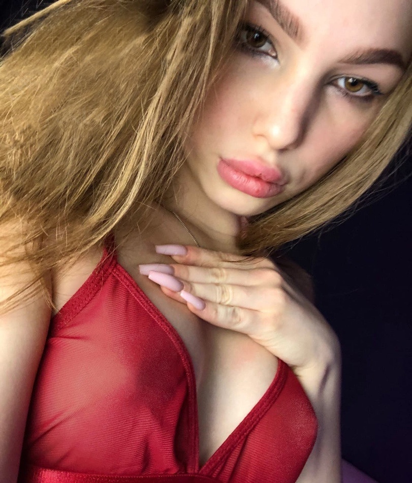 Ольга привлекальеная девушка из Зея цена от 3000 руб