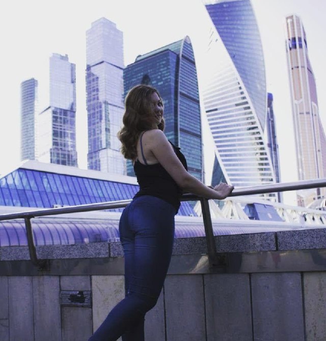 Алина привлекальеная девушка из Зея цена от 3500 руб