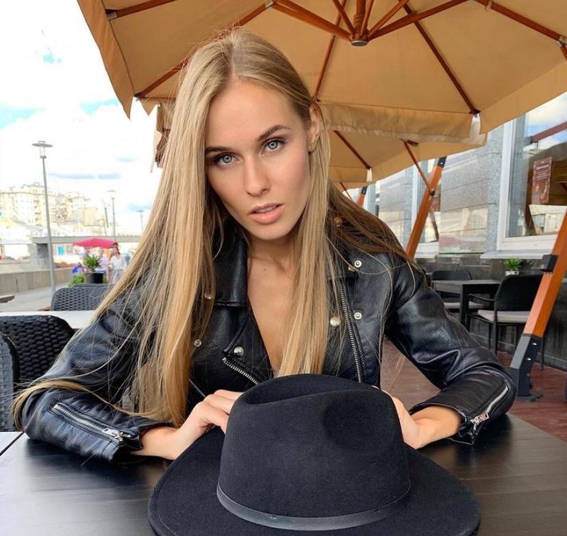 Алиса привлекальеная девушка из Зея цена от 3500 руб