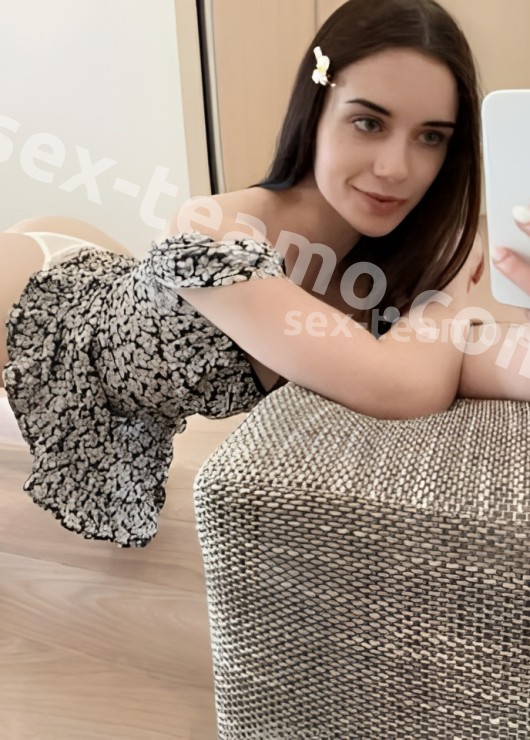 Елена привлекательная девушка из Зея цена от 2500 руб