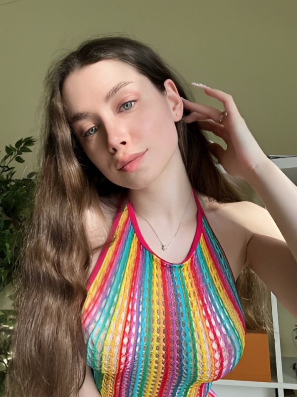 Елизавета привлекательная девушка из Зея цена от 1500 руб