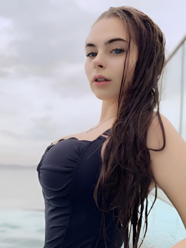 Камилла привлекательная девушка из Зея цена от 5000 руб