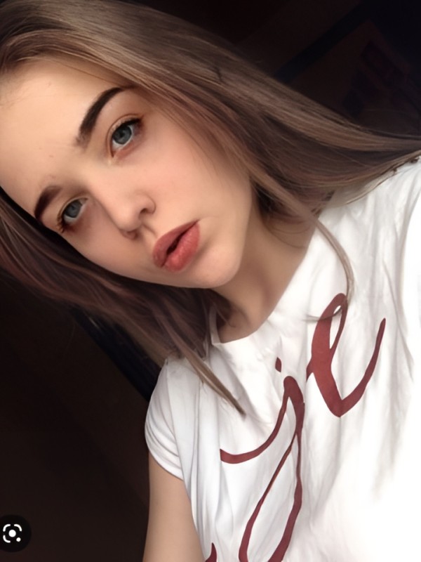 Лея привлекательная девушка из Зея цена от 2500 руб