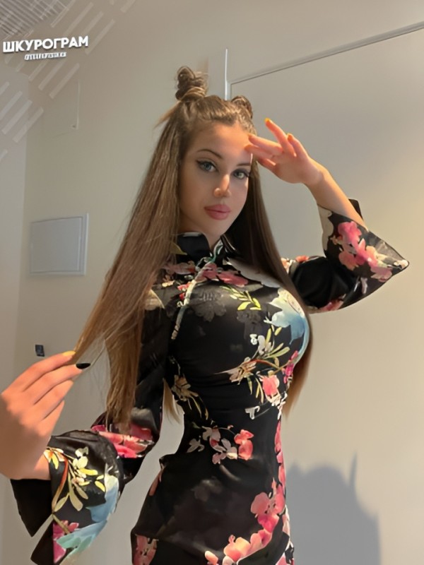 Тая привлекательная девушка из Зея цена от 5000 руб